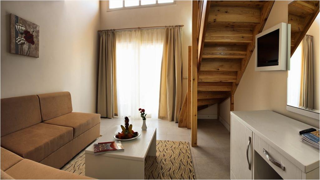 Batihan Beach Resort&Spa - 24H All Inclusive Kusadasi Bagian luar foto
