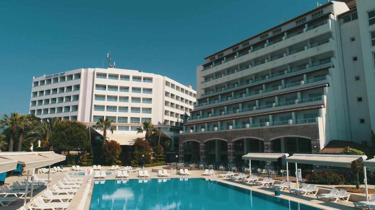 Batihan Beach Resort&Spa - 24H All Inclusive Kusadasi Bagian luar foto