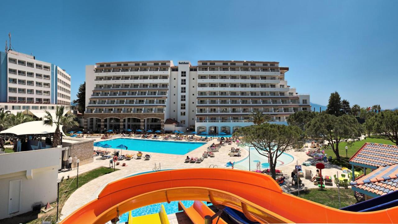 Batihan Beach Resort&Spa - 24H All Inclusive Kusadasi Bagian luar foto