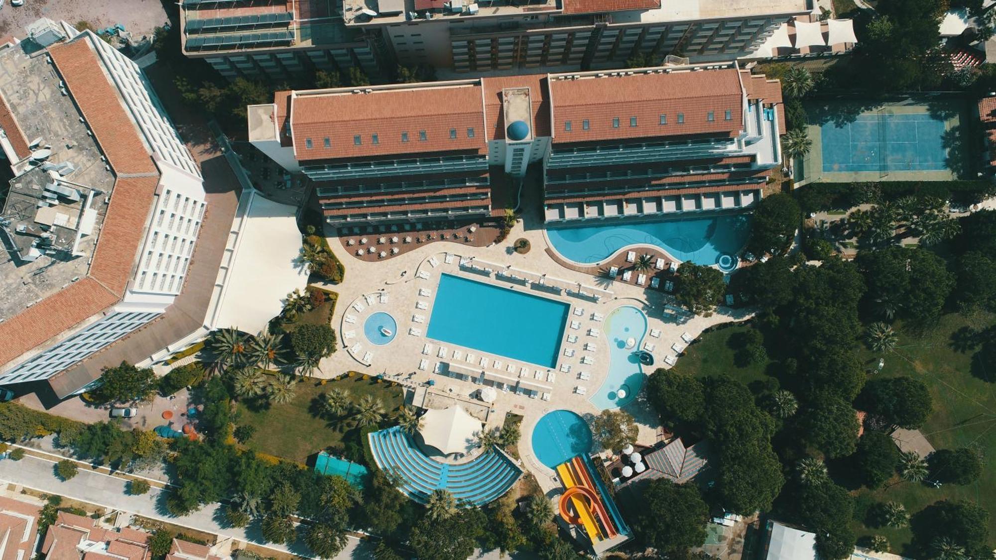 Batihan Beach Resort&Spa - 24H All Inclusive Kusadasi Bagian luar foto