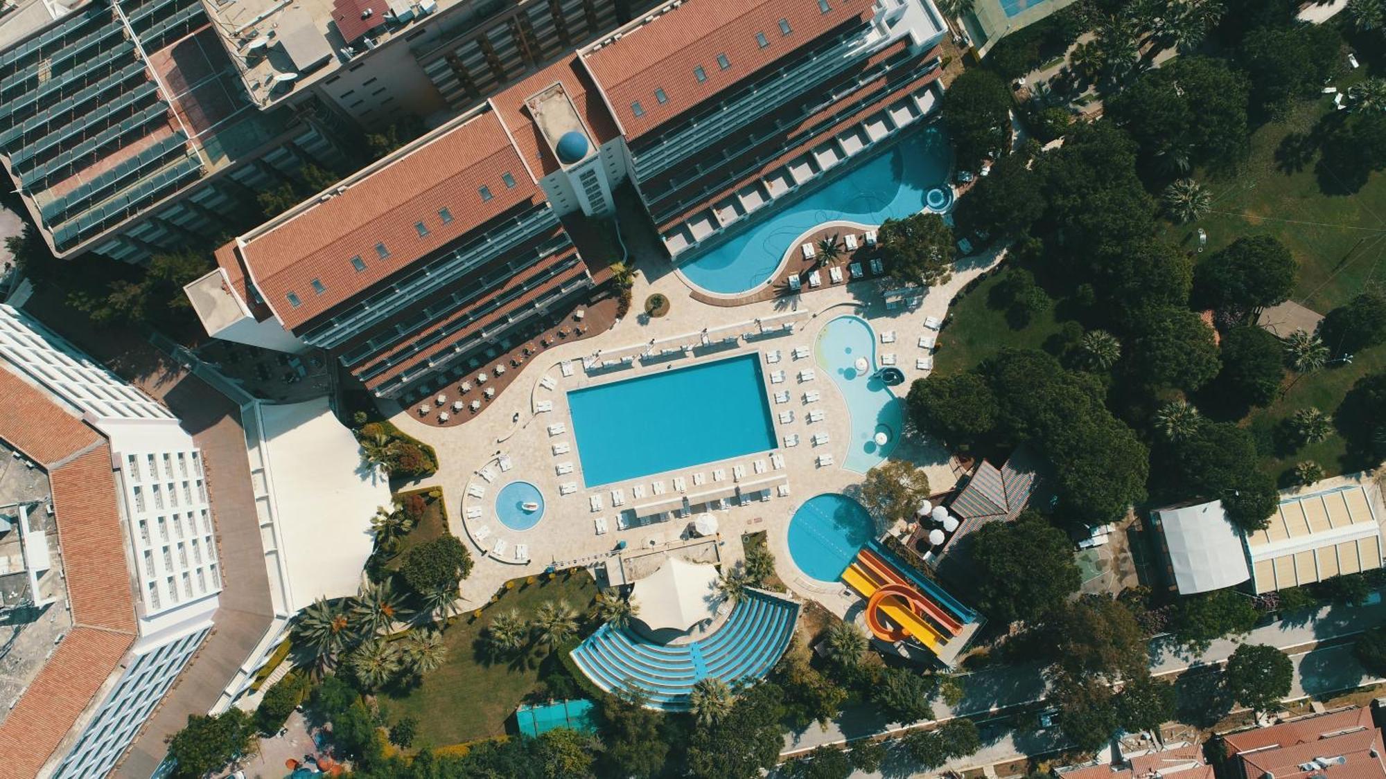 Batihan Beach Resort&Spa - 24H All Inclusive Kusadasi Bagian luar foto
