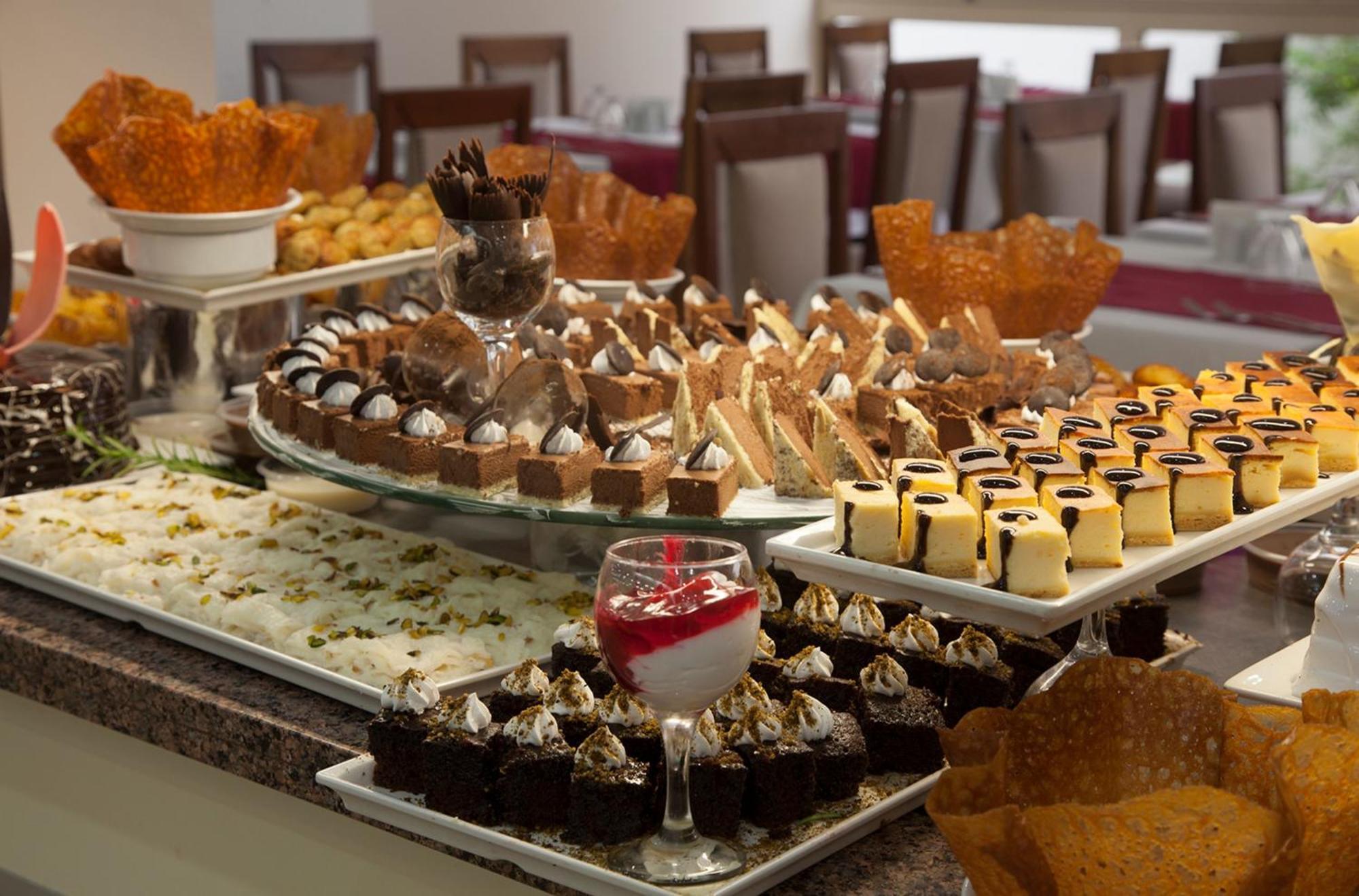 Batihan Beach Resort&Spa - 24H All Inclusive Kusadasi Bagian luar foto