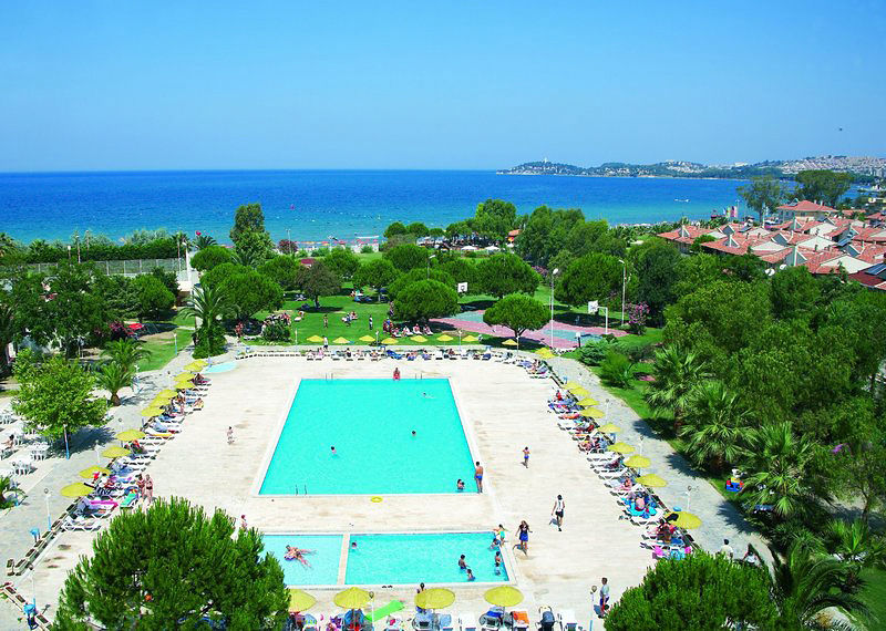 Batihan Beach Resort&Spa - 24H All Inclusive Kusadasi Bagian luar foto